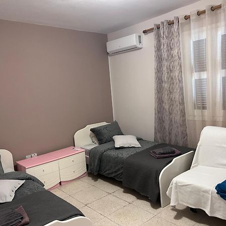 Ptolemaidos Cosy Family Apartment ラルナカ エクステリア 写真